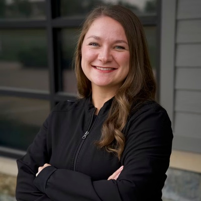 Maggie D.
